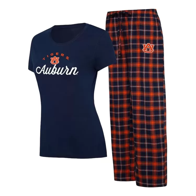 Plus Size Auburn tee shirt and flannel pajamas set